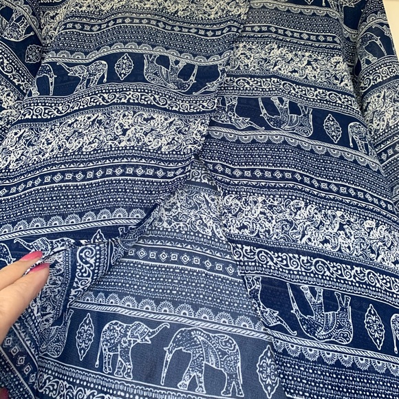 Rue 21 Split Back Lace Cuff Elephant Top-size S🐘 - Picture 6 of 8